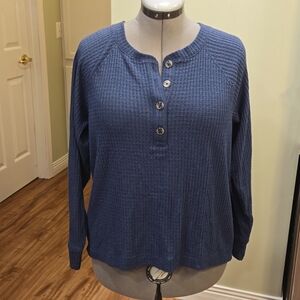 Loft loungewear top SOFT size small like new